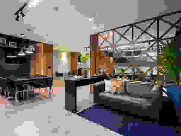 Studio Ideação Ruang Komersial Modern