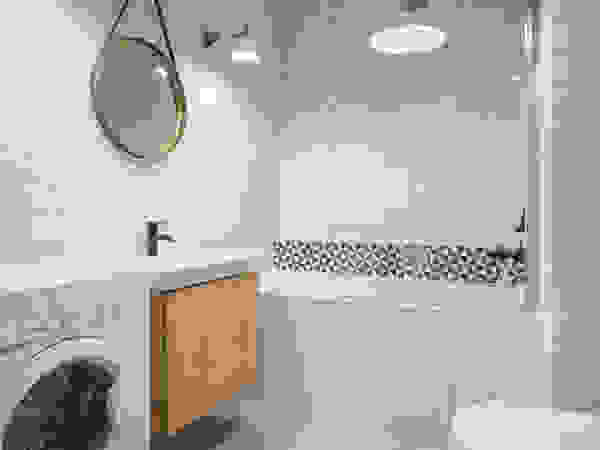 Och_Ach_Concept Scandinavian style bathroom Yellow