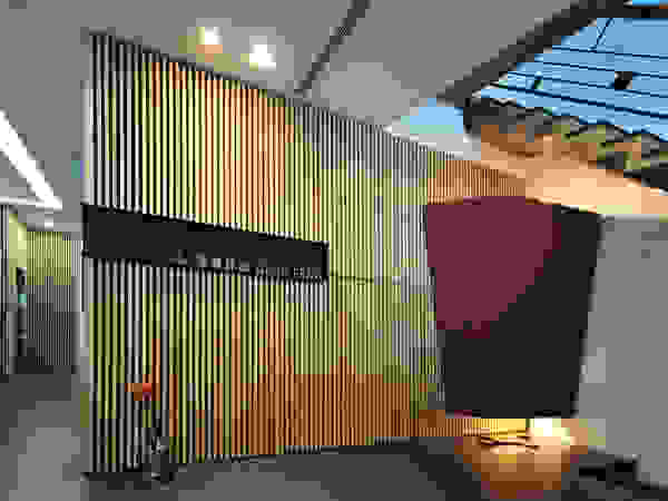 黃耀德建築師事務所 Adermark Design Studio Стіни