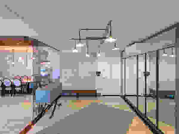 Mimoza Mimarlık Eclectic style corridor, hallway & stairs
