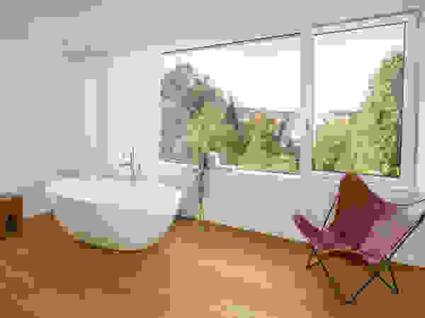 ZHAC / Zweering Helmus Architektur+Consulting BathroomBathtubs & showers
