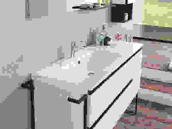 FALEGNAMERIA ADRIATICA S.r.l. Industrial style bathroom White