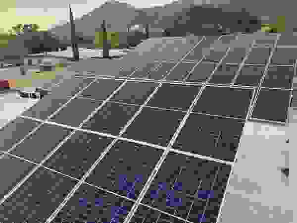 KB Solar Lojas & Imóveis comerciais modernos Alumínio/Zinco Azul