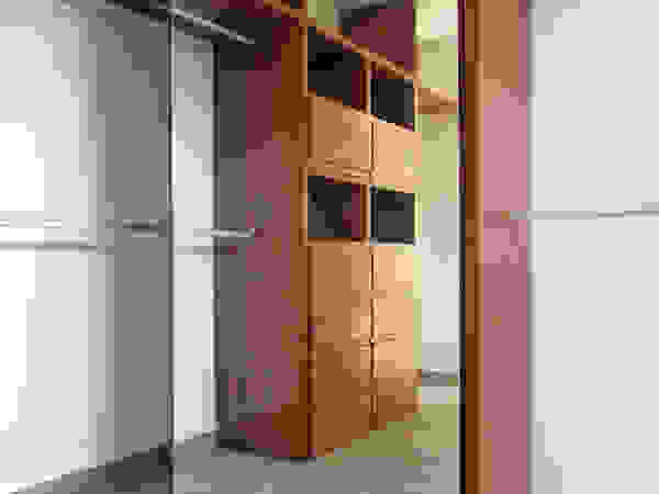 Zen Ambient Minimalist dressing room