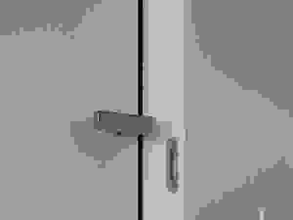 osb arquitectos Windows & doors Doorknobs & accessories Iron/Steel White