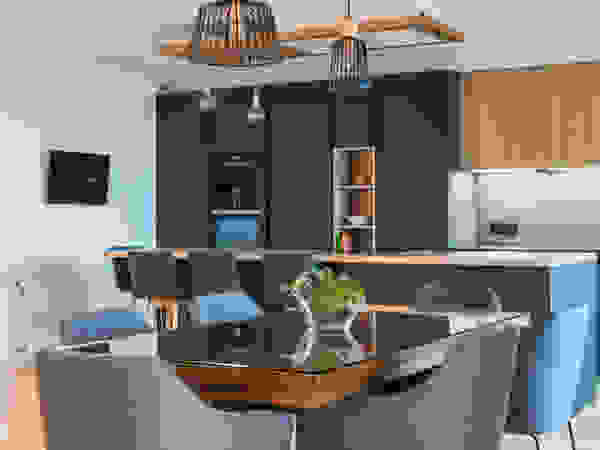 osb arquitectos Modern Dining Room Multicolored
