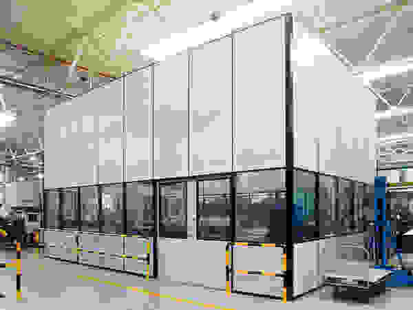 TABIQUES Y TECNOLOGIA MODULAR S.L Офіси та магазини ДСП Сірий