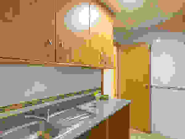 Home Staging Tarragona - Deco Interior Tropical style kitchen