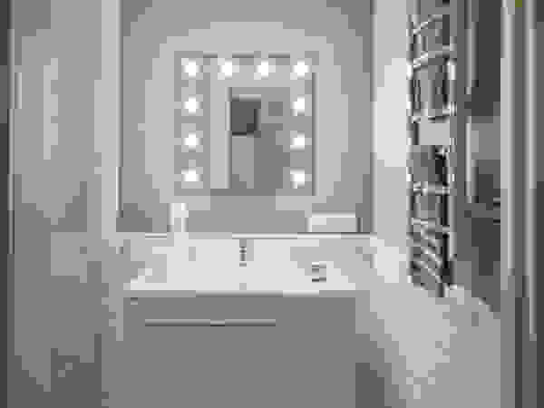 InScale Classic style bathroom