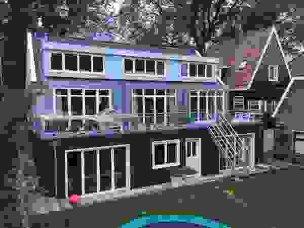 YBB Architecture Amsterdam Chalés e casas de madeira Madeira Azul