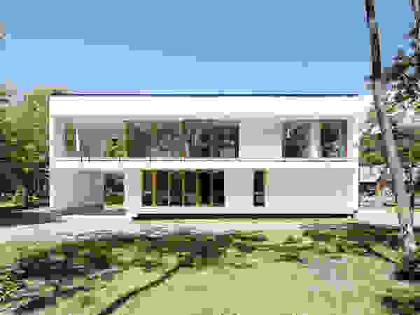 atelier137 ARCHITECTURAL DESIGN OFFICE Wooden houses Glass White