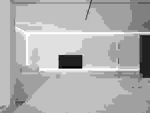 Dmitriy Khanin Minimalist living room