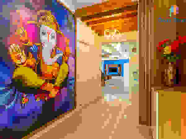 4 BHK Interior at Krishwi Dhavala—Ms Suwarcha DECOR DREAMS Modern corridor, hallway & stairs