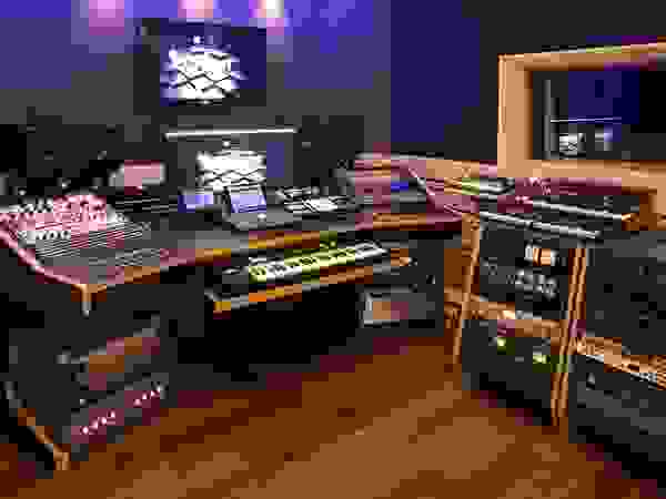 MasAcoustics Modern Media Room