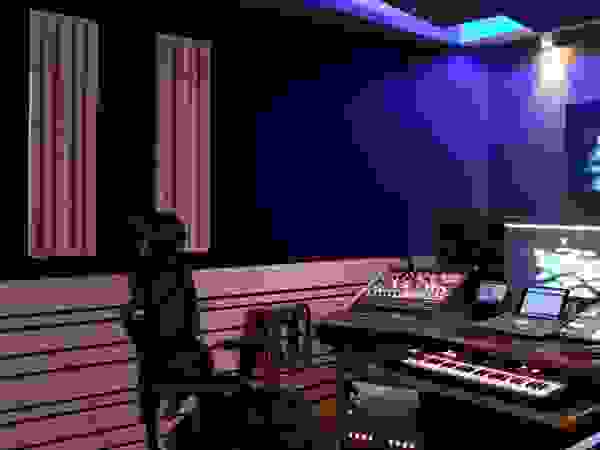 MasAcoustics Modern Media Room