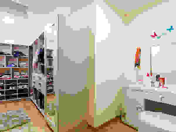 SANTIAGO PARDO ARQUITECTO Modern Dressing Room