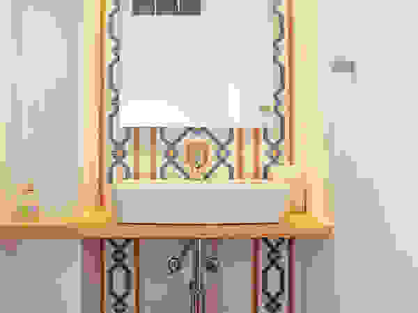 SAB & CO Modern bathroom