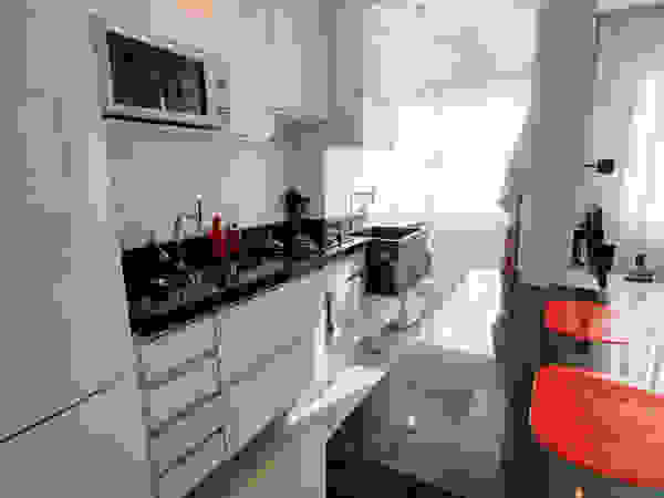 Raphael Civille Arquitetura Kitchen