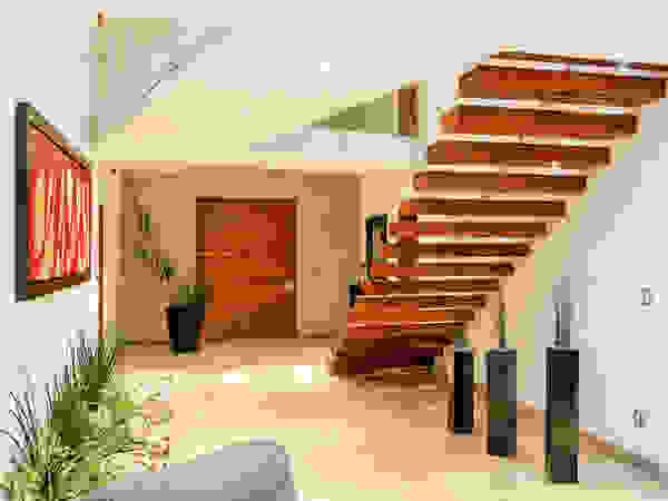 SANTIAGO PARDO ARQUITECTO Modern Corridor, Hallway and Staircase