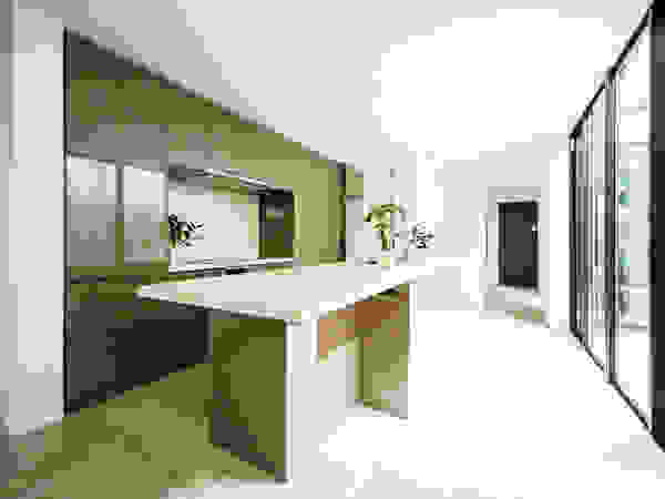 TERAJIMA ARCHITECTS/テラジマアーキテクツ Modern kitchen Beige