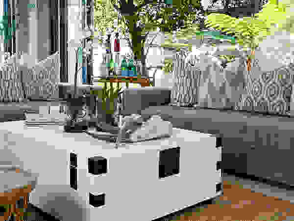 Joseph Avnon Interiors Classic style balcony, veranda & terrace