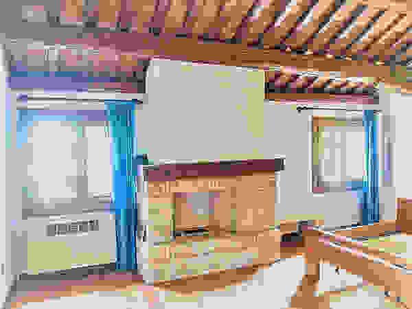 Agenzia Studio Quinto Colonial style bedroom