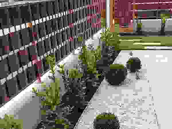 Giambenini srl Minimalist style garden