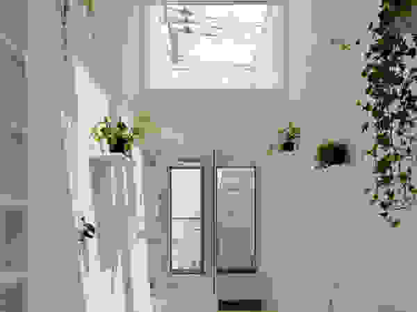 another APARTMENT LTD. / アナザーアパートメント Moderne woonkamers
