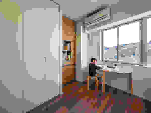 株式会社seki.design Modern nursery/kids room