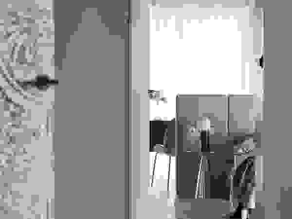 Nowy dom Koniecznych – realizacja. Zdjęcia: Tom Kurek Ambience. Interior Design Nowoczesna sypialnia
