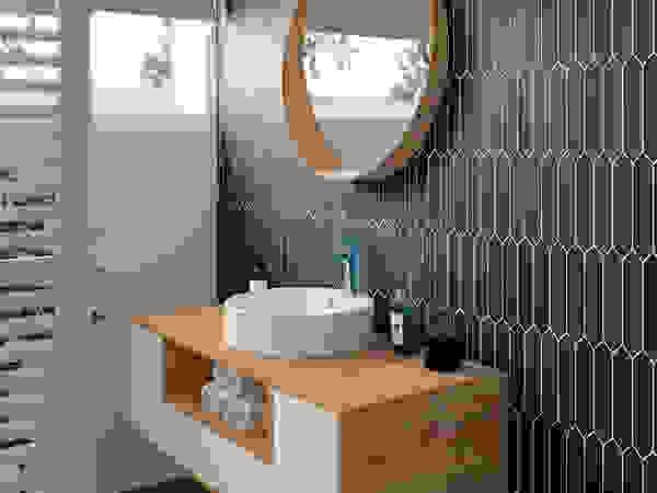 Equipe Ceramicas Modern bathroom Tiles Blue
