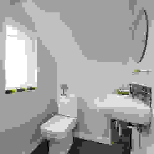 l-shaped dormer loft conversion richmond homify Modern bathroom