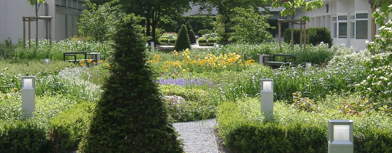Ein ganz besonderer Hofgarten, neuegaerten-gartenkunst neuegaerten-gartenkunst حديقة