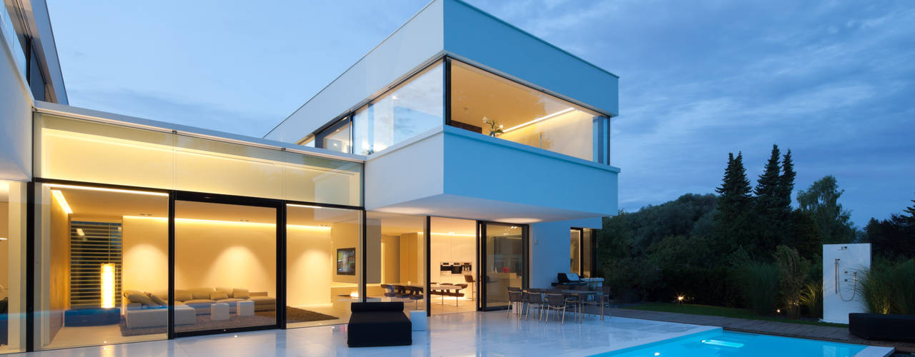 Moderne Villa im Bauhausstil, HI-MACS® HI-MACS® Pool