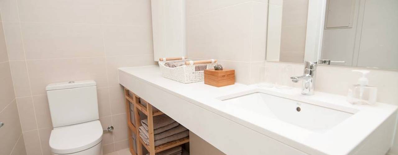 homify Baños de estilo mediterráneo