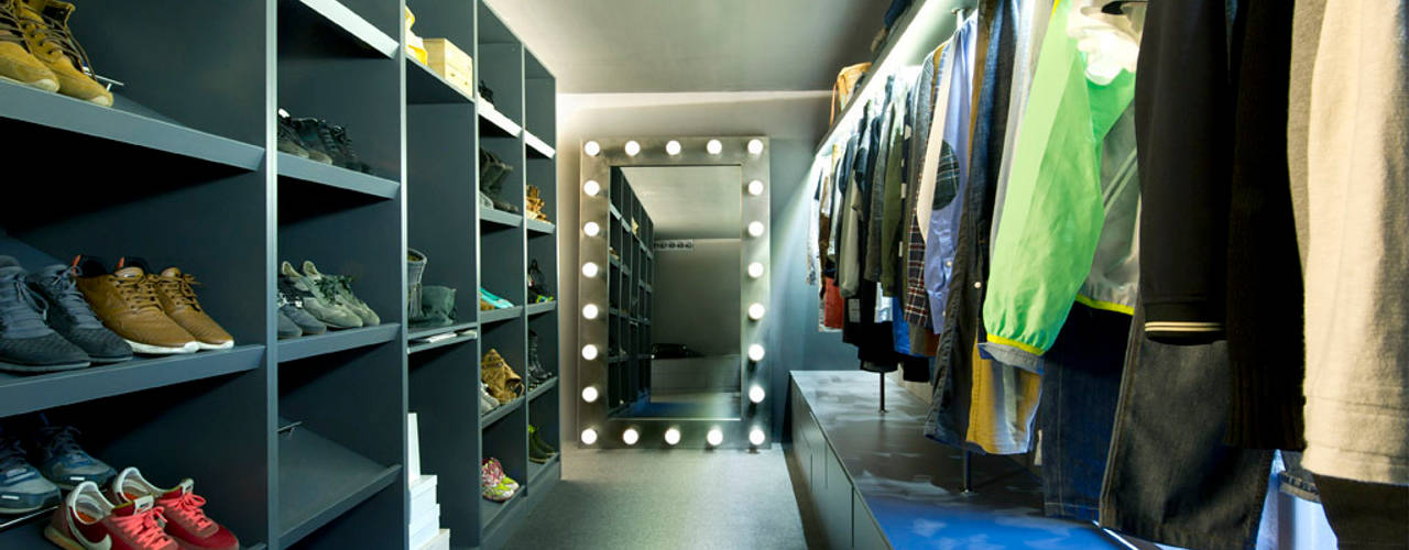 Bajo comercial convertido en loft (Terrassa), Egue y Seta Egue y Seta Eclectic style dressing rooms