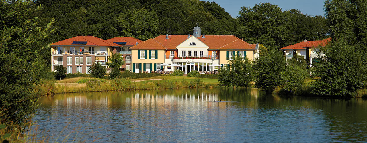 Castanea Estate Stadtvillen, ADANK Bauträgergesellschaft GmbH ADANK Bauträgergesellschaft GmbH Maisons méditerranéennes