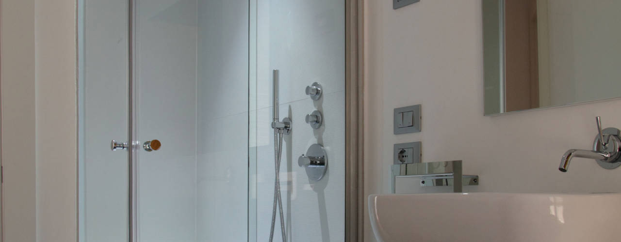 Box doccia con porta scorrevole, GAL srl GAL srl 現代浴室設計點子、靈感&圖片