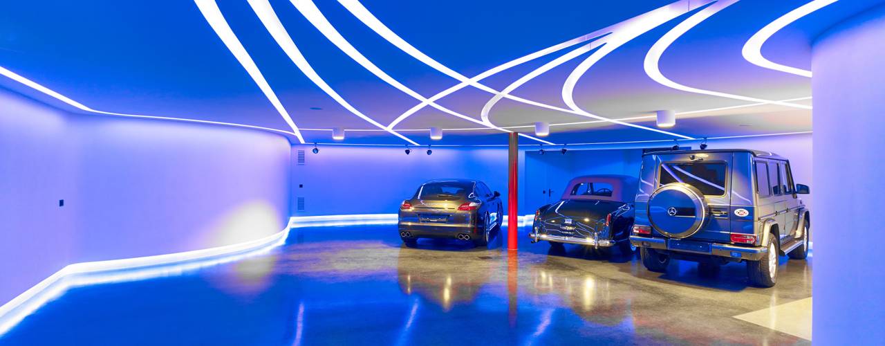 Private Garage and party room, Tobias Link Lichtplanung Tobias Link Lichtplanung Garajes y galpones de estilo moderno