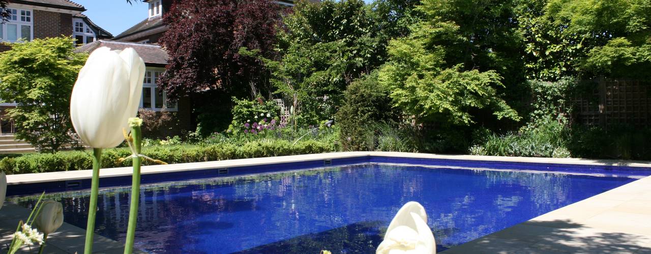 Outdoor Pool, London Swimming Pool Company London Swimming Pool Company Piscinas de estilo rural