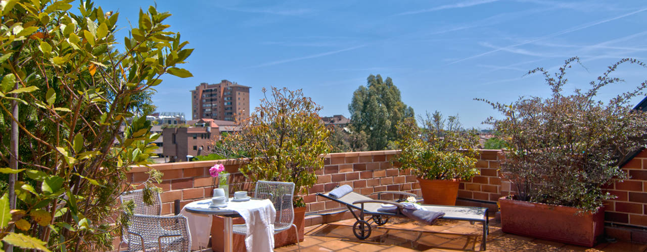 Home Staging de Altura en Arturo Soria, Apersonal Apersonal Balcon, Veranda & Terrasse classiques