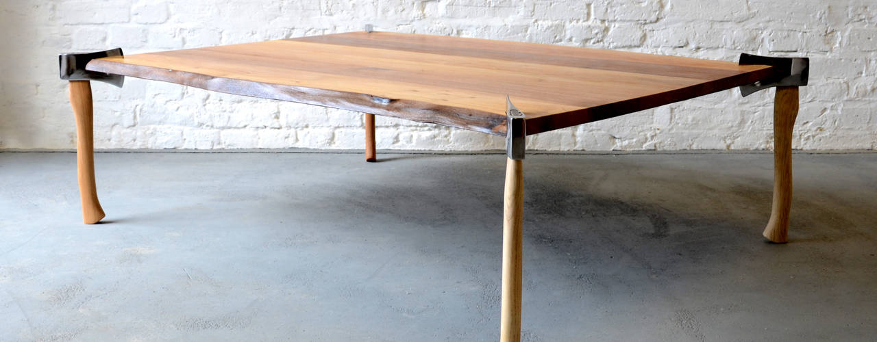 WOODSMAN AXE TABLE, Duffy London Duffy London Nhà phong cách chiết trung