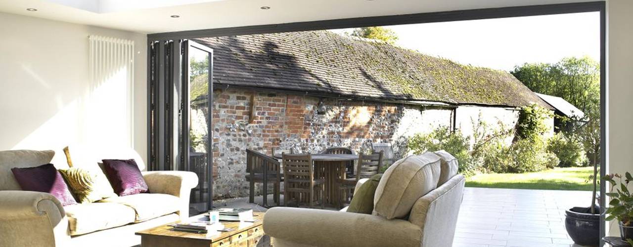 Bi-folding doors , Viva Doors Ltd Viva Doors Ltd Jardines de invierno de estilo moderno