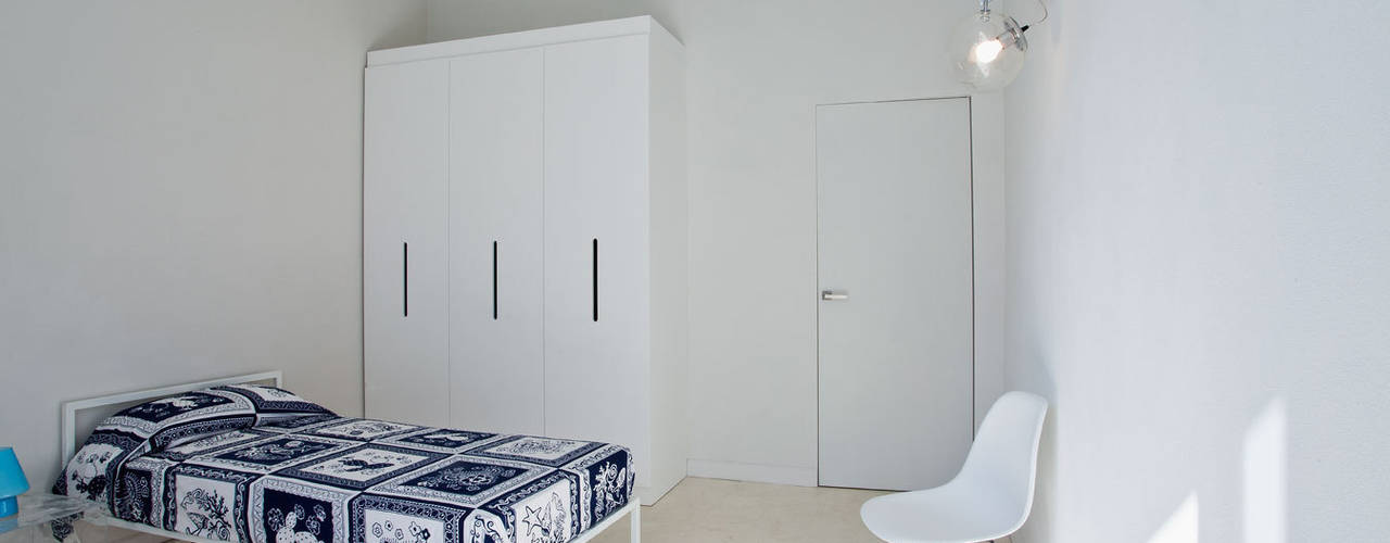 HOUSE FOR HOLIDAYS, PAOLO FRELLO & PARTNERS PAOLO FRELLO & PARTNERS Minimalist bedroom