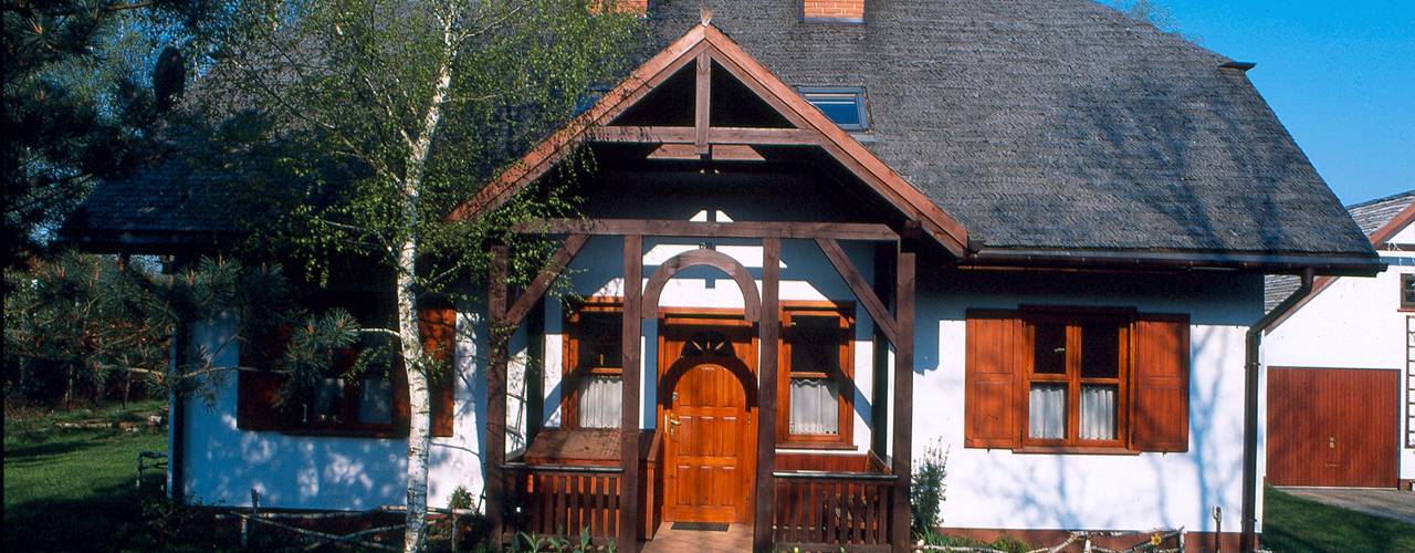 Dom w Hornówku (dom własny), BM-Architekci BM-Architekci Casas campestres