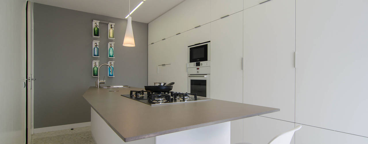 Cocina con isla, Trestrastos Trestrastos Modern style kitchen