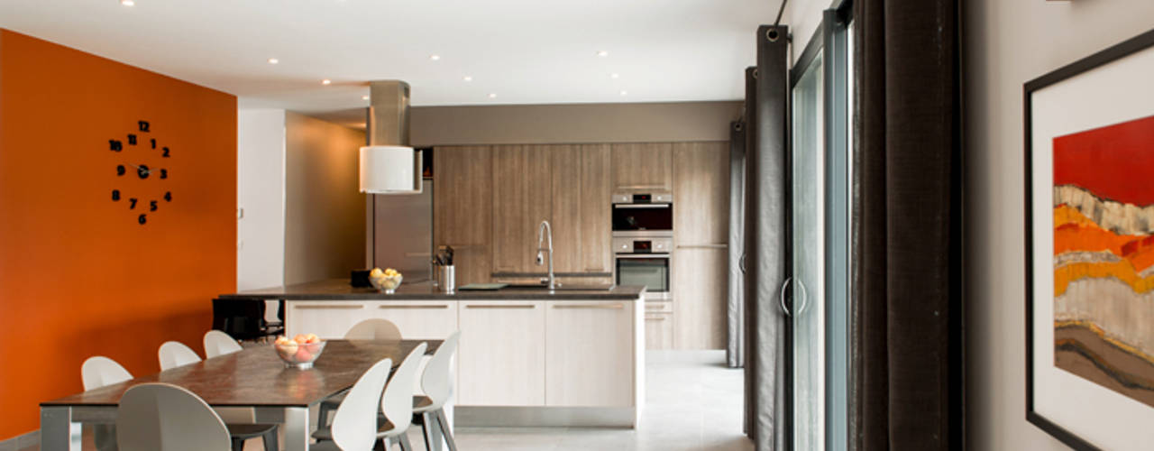 homify Modern kitchen