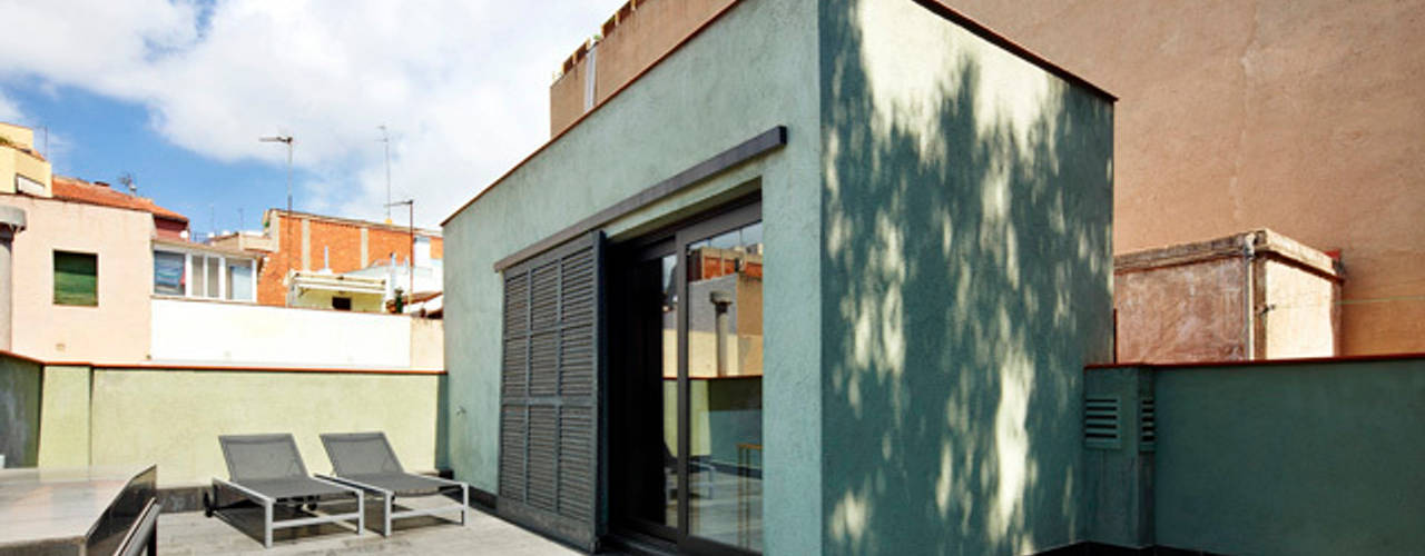 REFORMA INTEGRAL DE VIVIENDA ENTRE MEDIANERAS CON PROTECCIÓN DE PATRIMONIO ARQUITECTÓNICO, M2ARQUITECTURA M2ARQUITECTURA Casas de estilo moderno