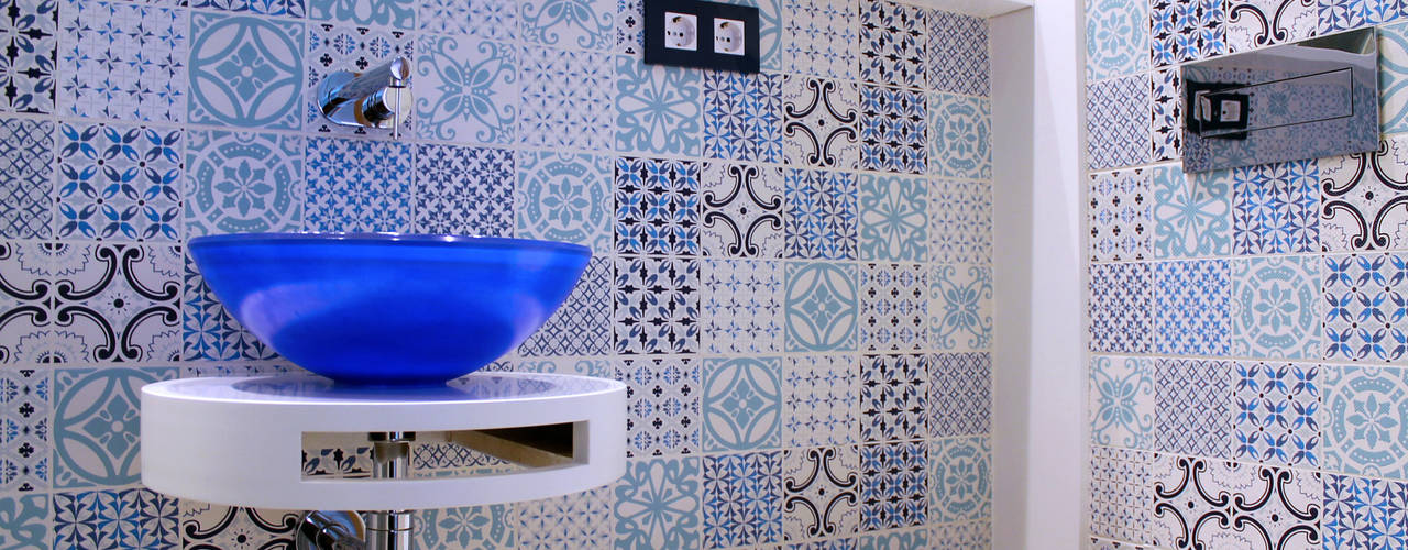 Baño suite. Eséncia mediterranea, lauraStrada Interiors lauraStrada Interiors Phòng tắm phong cách Địa Trung Hải