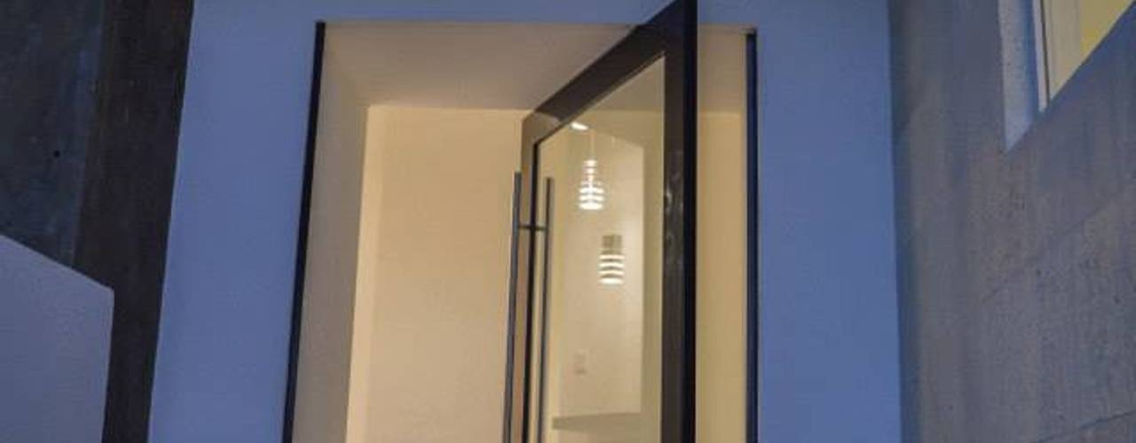 Residencia Armenia, Superficie Actual Superficie Actual Modern style doors